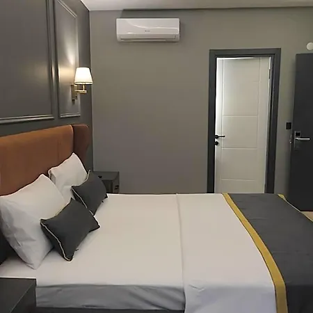 The Pearl Airport 3*