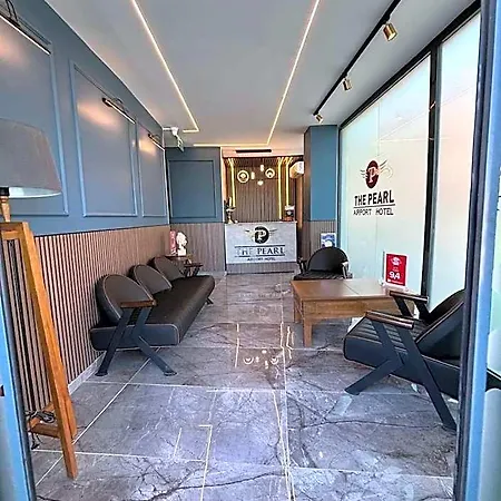 The Pearl Airport 3*