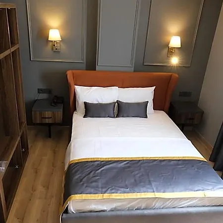 The Pearl Airport Hotel