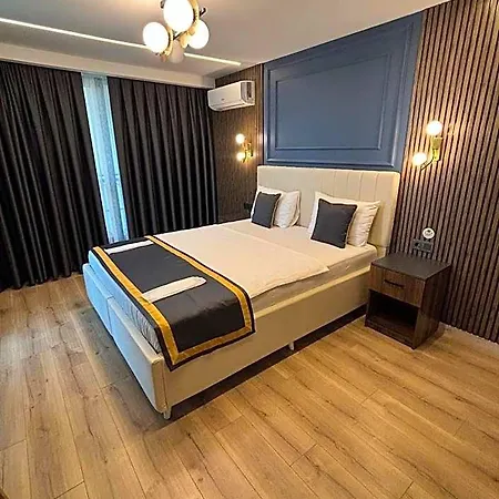 Hotel The Pearl Airport 3*